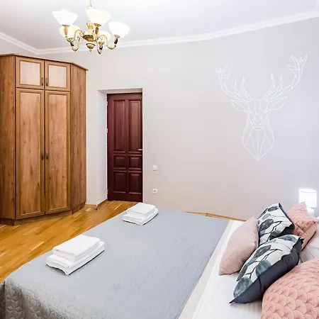 High Castle Apartment Lviv Exterior photo
